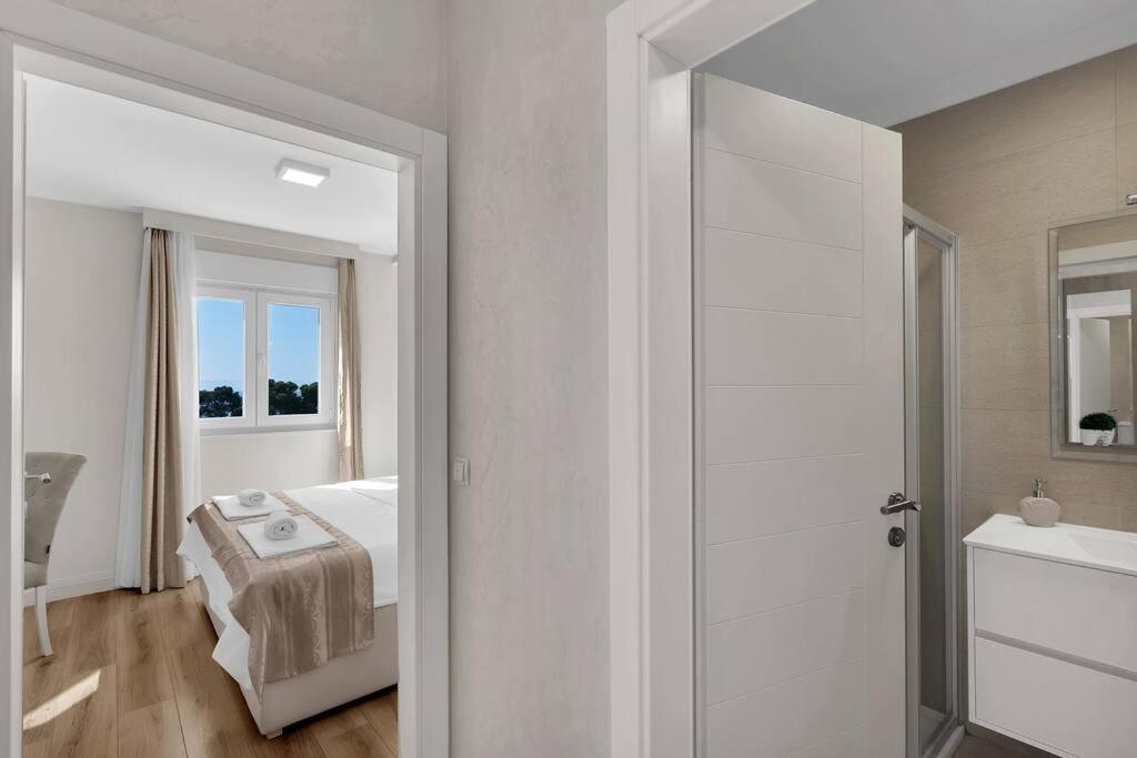 Apartment Hrvoje -Nur 50M Bis Zum Meer - Makarska Exklusiv Promajna Ngoại thất bức ảnh